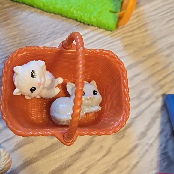 Barbie Dogs Cats Pet Bundle Accessories - Picture 2 of 9